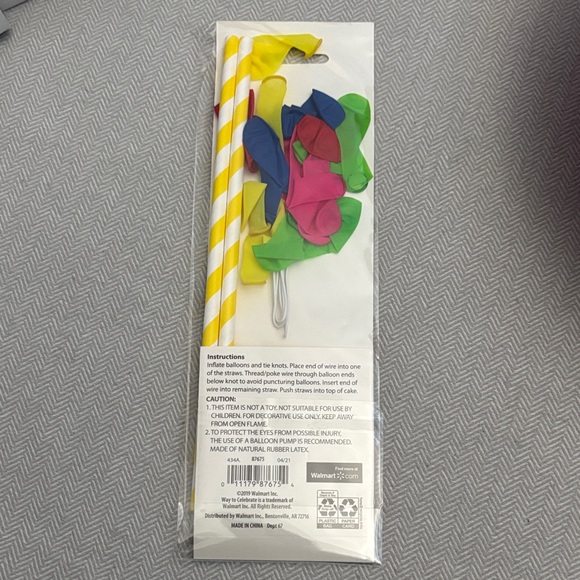 Vibrant Pink Hawaiian Party Decoration Set. Just add plates, napkins & cups - Picture 7 of 9